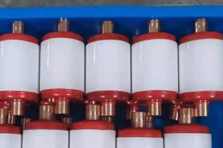 真空滅弧室的結(jié)構(gòu)、工作原理、特點以及應(yīng)用